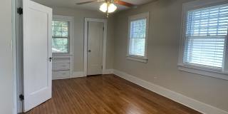 1042 N Amidon Ave Gallery 21