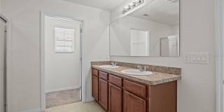 817 SHEEN Circle Gallery 19