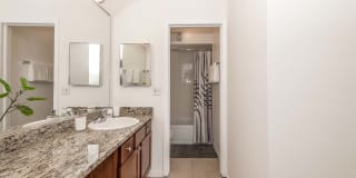 Barrington Lakes Apartments Gallery 15