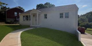 Beautiful Renovated 4 Bedroom Home For Rent With a Large Bonus Room! Gallery 1
