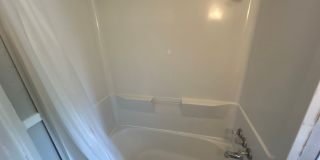 Charming 3 Bedroom Home Near East Toledo & Downtown Gallery 13