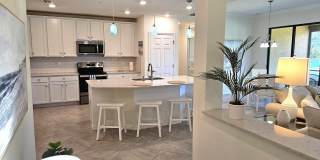 Seasonal Short-Term Sought after Sarasota National (Social Membership) with resort like Amenities! Gallery 6