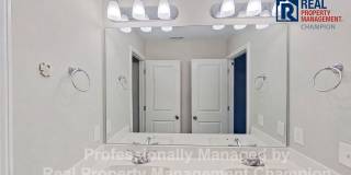 4 BD/3.5 BA plus Bonus Room with Open Floorplan and Fenced Back Yard Gallery 24