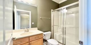 2 Bedroom in Winstead Commons! Convenient to Lawndale Dr, Battleground Ave, and More! 2 Bedroom in Winstead Commons! Convenient to Lawndale Dr, Battleground Ave, and More! Gallery 9