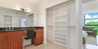 20355 NE 34th Ct Gallery 8