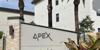 7915 NW 104th Ave Gallery 1