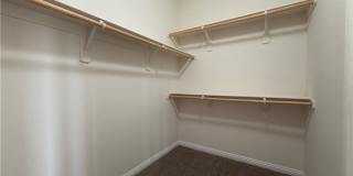 384 Monique Springs Street Gallery 16
