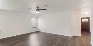 758 Great Oaks Drive Gallery 6
