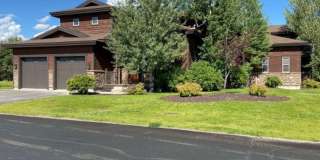 3 bed, 3 bath Duplex in Driggs Gallery 1