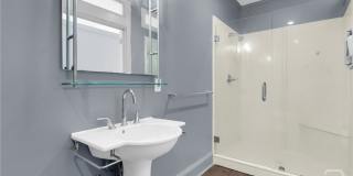 101 Barnard Street unit: 302 Gallery 26