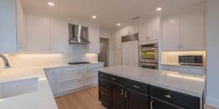 2390 Crombie Court Gallery 13