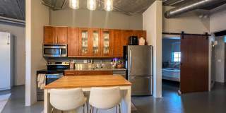 2064 HERSCHEL Street Gallery 12