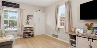 214 WASHINGTON Street Gallery 10