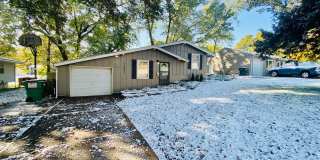 {11821} Desirable Shawnee Village Location + Hardwood Floors + Fenced Yard Gallery 1