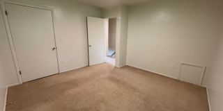 2 Bedroom, 1.5 Bath Townhouse Gallery 13