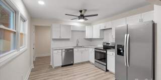 Room in 3 Bedroom Home at Braden Dr Gallery 15