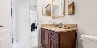 Beautifully furnished 2BR/2BA first-floor condo Gallery 27