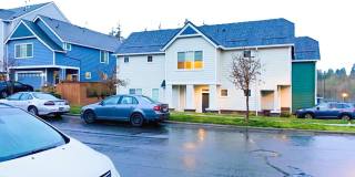 Charming 3BD | 2.5BA Townhome | Vintage Creek Community | Sherwood Gallery 1