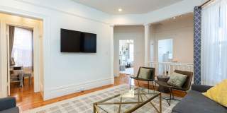 Castro: UNFURNISHED Top Floor Flat w/ Private Deck, W/D in unit & Garage Parking Gallery 57
