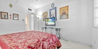 344 Piedmont Gallery 23