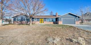 20 Acre Ranch with House, Barn, Separate Workshop, and 5-Car Garage Gallery 4