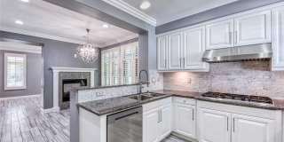 2682 Bungalow Place Gallery 3
