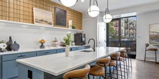 Avant at the Arboretum Gallery 21