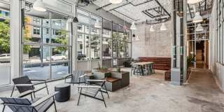 Link Apartments Four12 Gallery 16