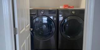 Stunning 3 Bed/2.5 Bath Eagle River Townhome with Unmatched Views! Gallery 9