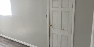 425 West Cherry Street Gallery 13