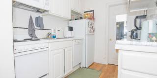 Large 2 bed next to Northeastern and Berklee for the upcoming school year! Gallery 1