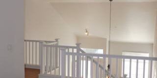 Stunning 3 Bed 3 Bath Duplex in Placentia with Open Floor Plan and Vaulted Ceilings. Gallery 13