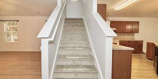 Gorgeous 4 bedroom home! Gallery 6