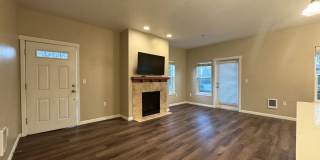 Cozy 1 Bedroom Condo!! Move In Ready! Gallery 6