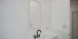 900 Northwest 8th Avenue Gallery 9