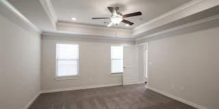 Come check out this Riverwood home in Lowell! Gallery 11