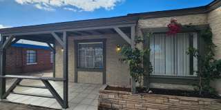 1 BR 1 BATH FULL REMODEL UPPER UNIT FREE RENT OAC Gallery 36