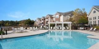 Village on the Lake Apartments Gallery 13