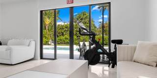 1117 Adams st Gallery 23