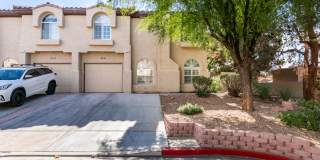 Charming 3-Bedroom Townhome in Stone Canyon, Henderson! Gallery 1