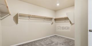 17851 W Daley Ln Gallery 32