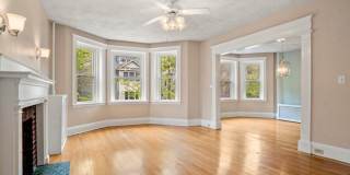 Gorgeous 3 bedroom unit in Brookline! Gallery 1
