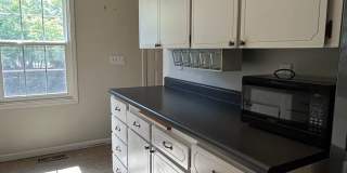 NEW LISTING In Desirable N. Richland Neighborhood; Walking Distance to Columbia River/Walking Path Gallery 13
