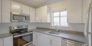 Riva Terra Apartments at Redwood Shores Gallery 77