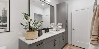 Solis Midtown Gallery 50