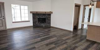 Brand New Beautiful 4 bedroom Home in Rathdrum! Gallery 13