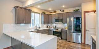Spacious 4-Bedroom Home in The Oaks with Fenced Yard Spacious 4-Bedroom Home in The Oaks with Fenced Yard Gallery 12