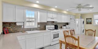 222 Hiering Avenue Gallery 6