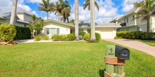 ** ROYAL HARBOR 2/2 REMODELED TOP TO BOTTON BEAUTY READY FOR SEASON ** BRING YOUR OWN BOAT ** GULF OF MEXICO ACCESS ** Gallery 3