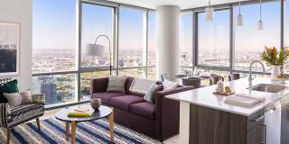 Sentral Michigan Avenue Gallery 2